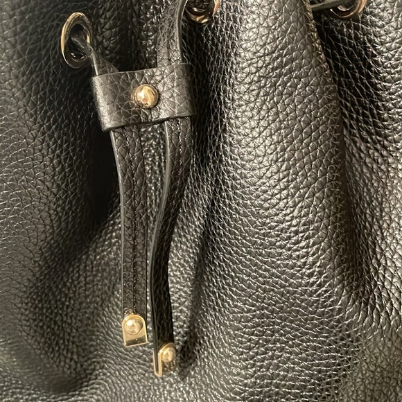 Kate Spade bucket purse, gold accent - Picture 3 of 5